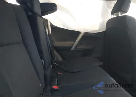 2017 Toyota Rav4 Xle z USA, uszkodzony, nr VIN 2T3WFREV0HW326521